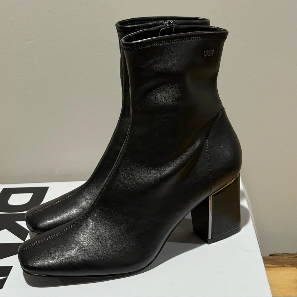 Dkny simply chic
